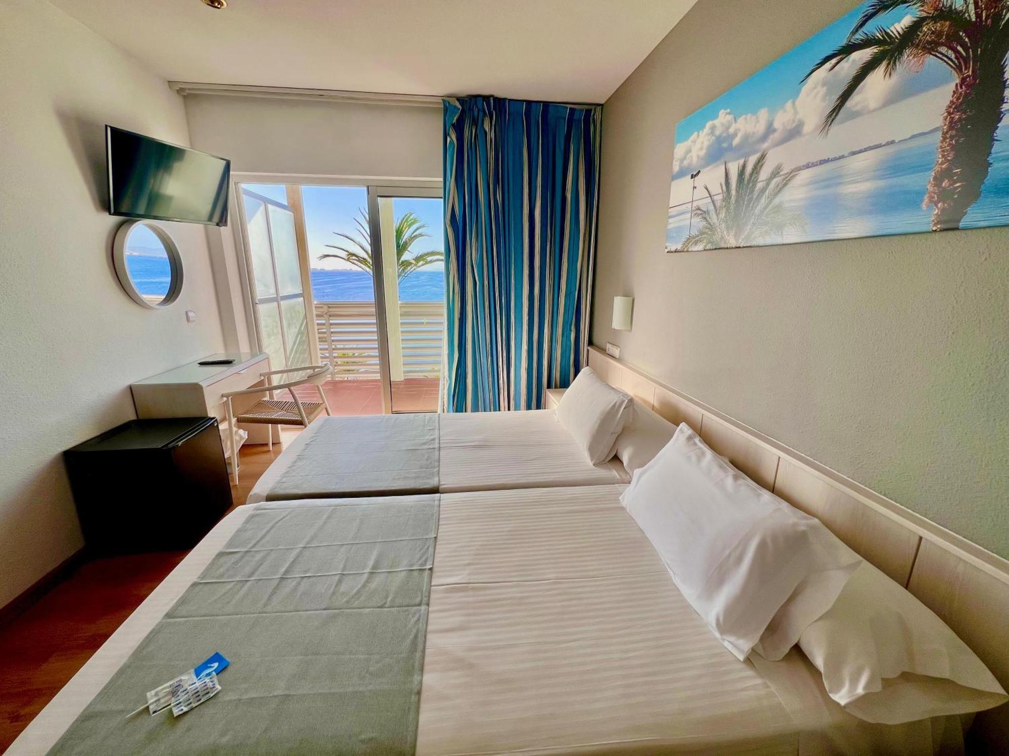 Hotel Neptuno 산페드로델피나타르 외부 사진